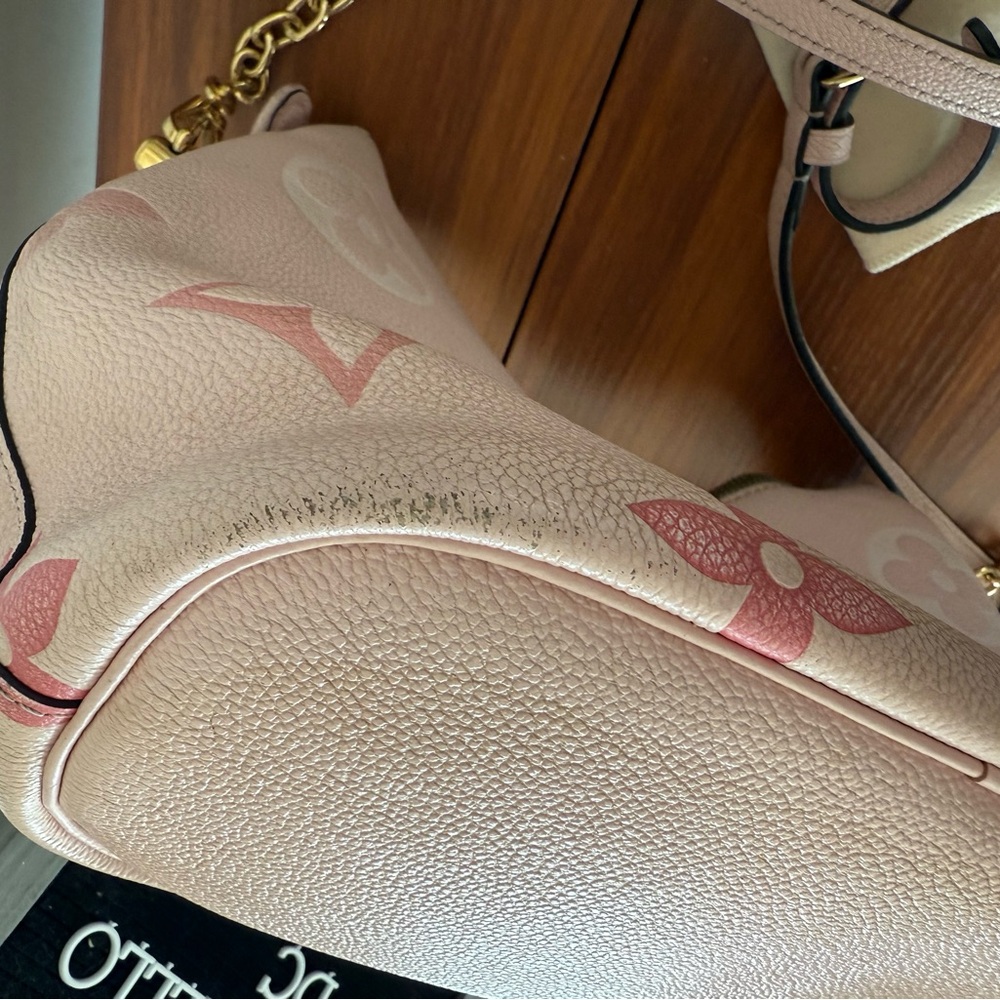 Louis Vuitton Pink By the pool Marshmallow PM - Picture 12 of 17